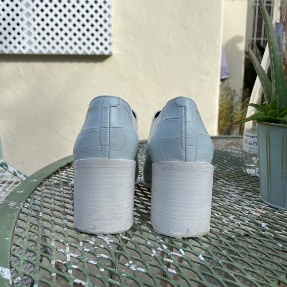 Lace up heel shoe - Picture 2 of 4